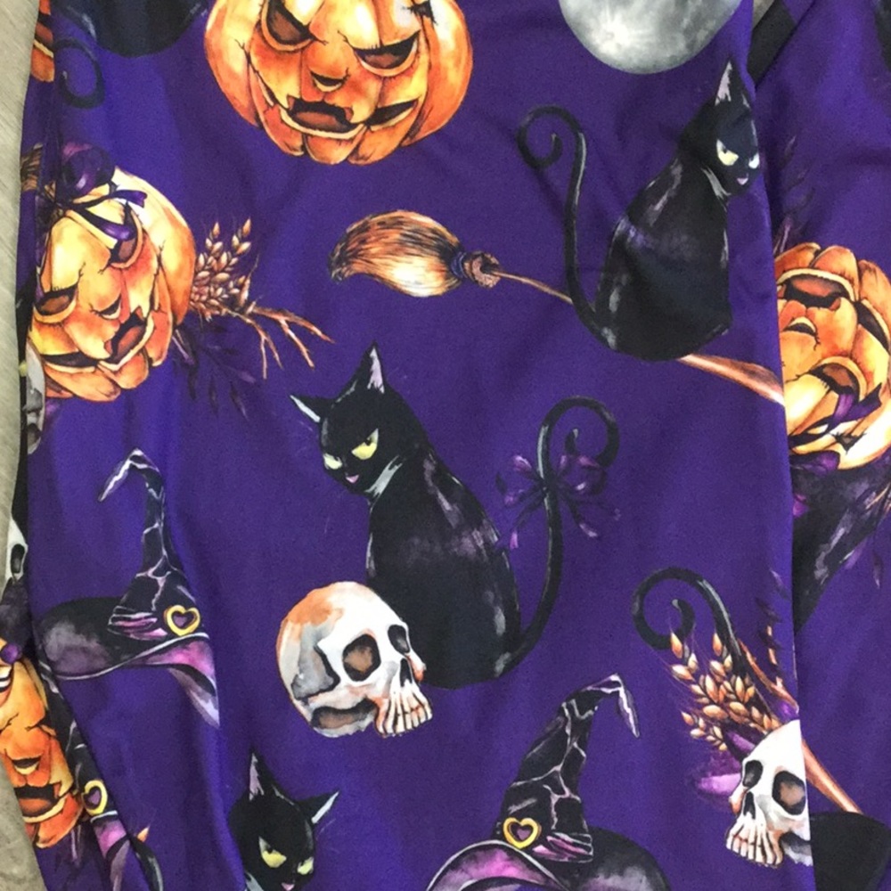 Halloween 🐱 Yoga Pants - Picture 2 of 3